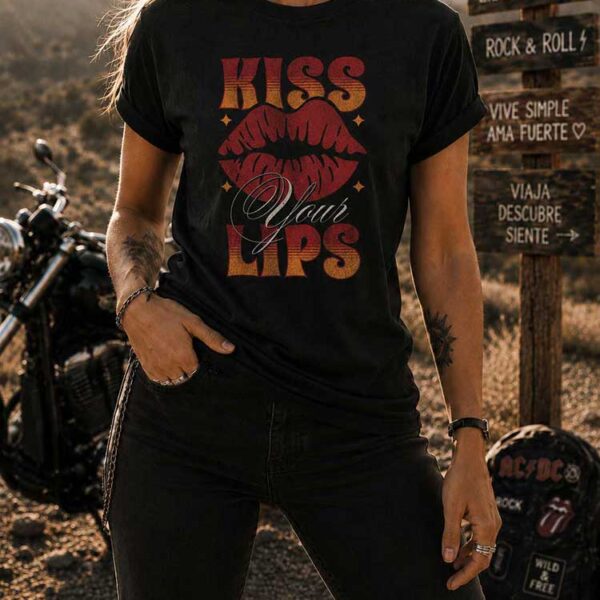 woman-urban-streetwear-kiss-lips-negro.jpg